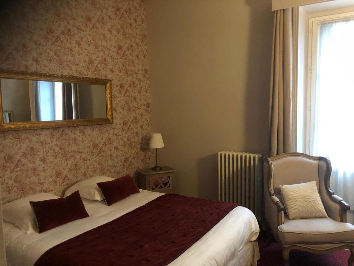 Hotel Montespan Bourbon-lʼArchambault Dış mekan fotoğraf