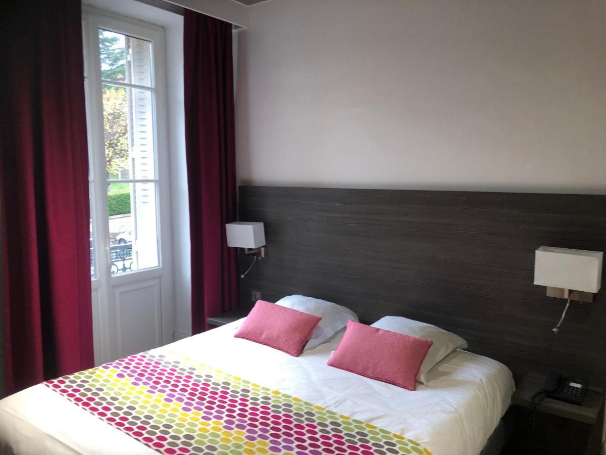Hotel Montespan Bourbon-lʼArchambault Dış mekan fotoğraf